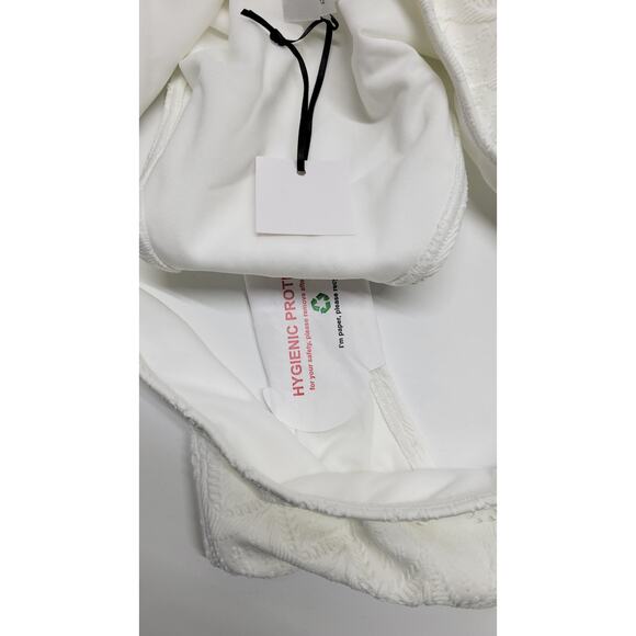 Peek & Beau Exclusive Textured Eyelet High Leg Bikini Bottom White Size 8 - Picture 11 of 13